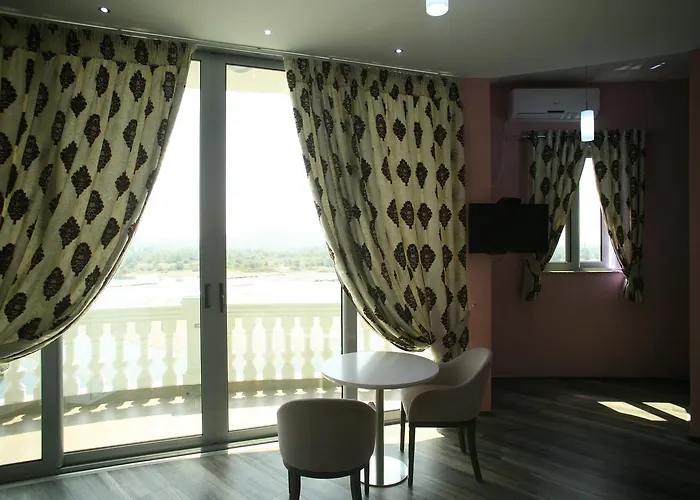 Hotel Of Canaj